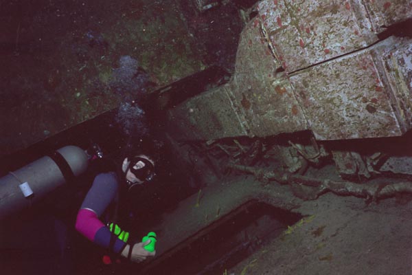 Melinda_in_Wreck_223